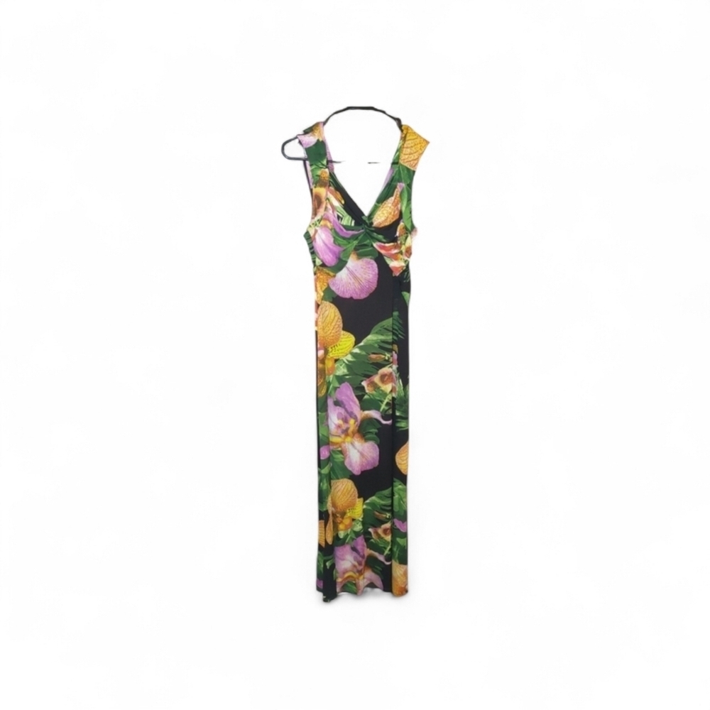 Elfe Maxi Dress With Vibrant Colors And Strechty material, Size Small